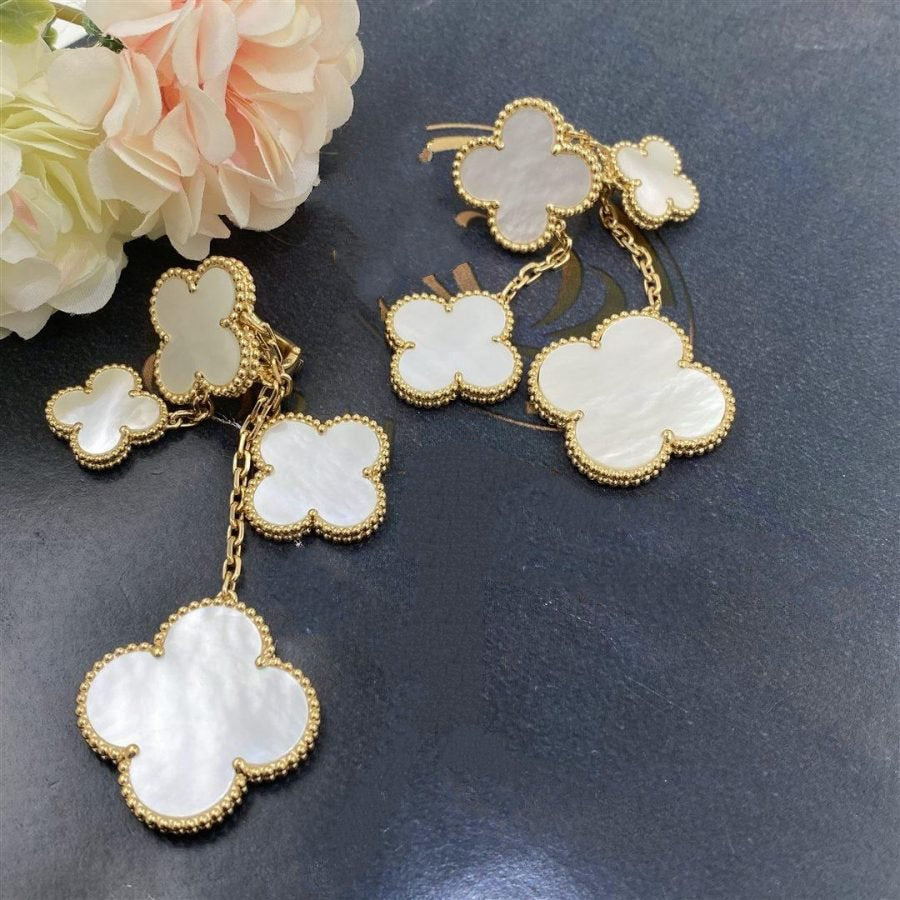 [Everoly JW]CLOVER EARRINGS WHITE MOP 4 MOTIFS GOLD