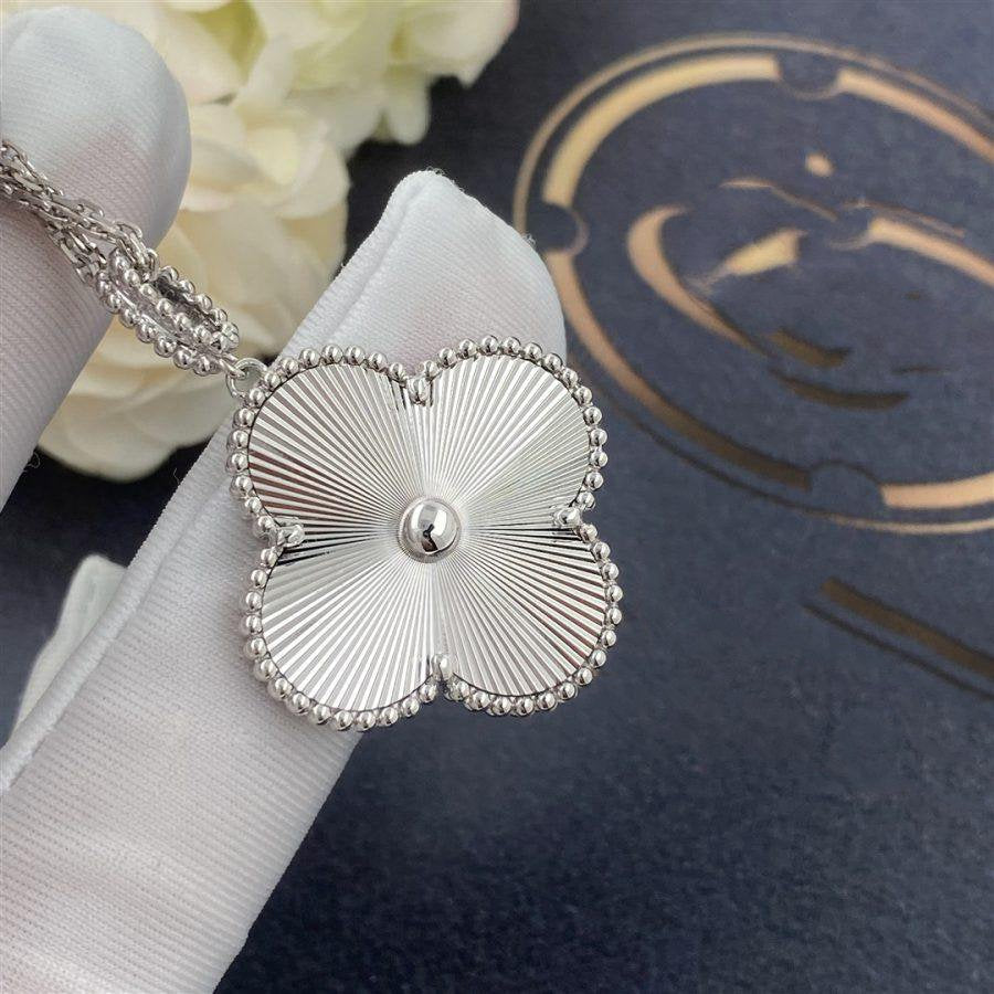 [Everoly JW]CLOVER 25MM SILVER BIG CLOVER NECKLACE