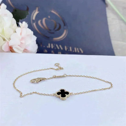 [Everoly JW]CLOVER ONYX SINGLE FLOWER BRACELET