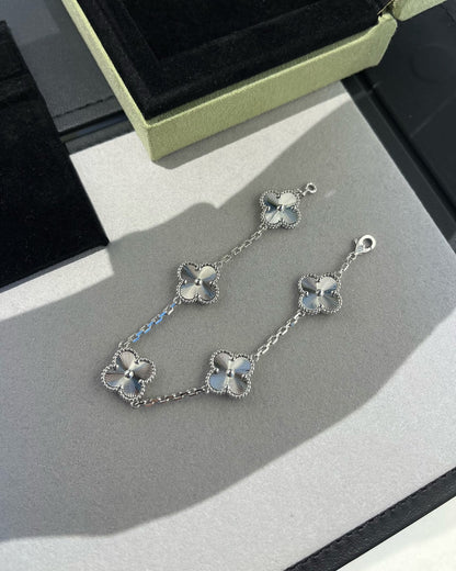 [Everoly JW]CLOVER SILVER 5 MOTIFS BRACELET